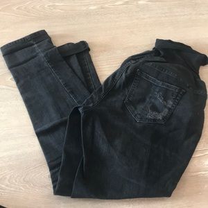 Jessica Simpson maternity jeans